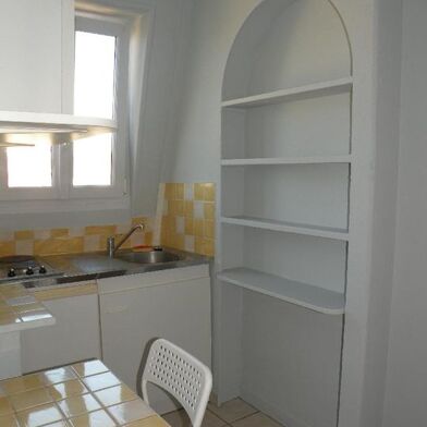 Appartement 1 pièces 380 €