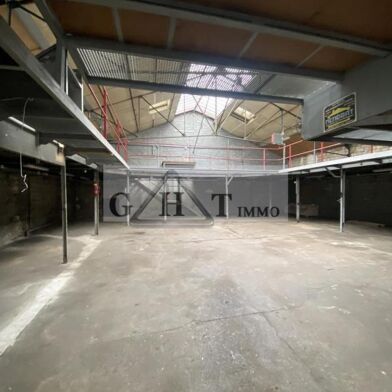 Local industriel  5900 €