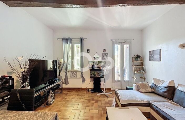 À la vente - Appartement T3 avec balcon – 65,56 m² – Vidauban centre — photo 3
