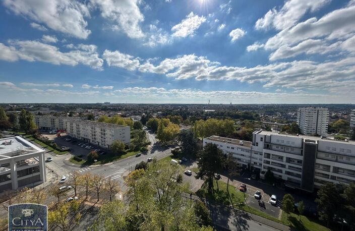 Vente appartement 5 pièces 103 m² Poitiers (86000) — photo 3