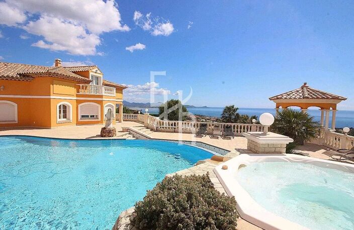Propriété d' exception vue panoramique mer à Roquebrune sur argent — photo 3