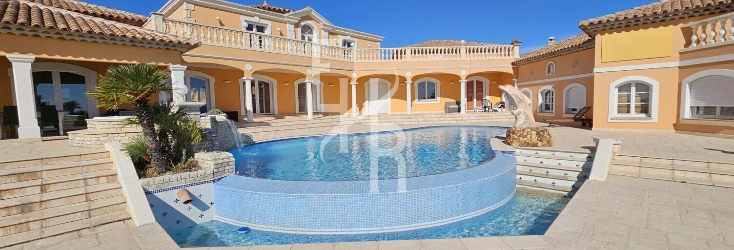 Maison  714 m² à vendre à Roquebrune-sur-Argens (83520)