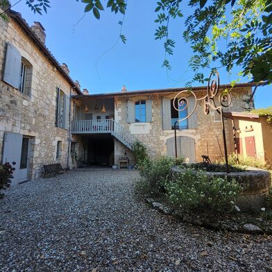 Maison 9 pièces 579600 €