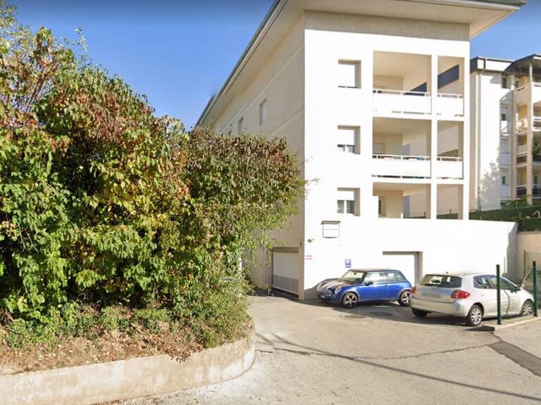 Appartement T4 dans petit immeuble récent — photo 1