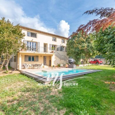 Maison 9 pièces 940000 €