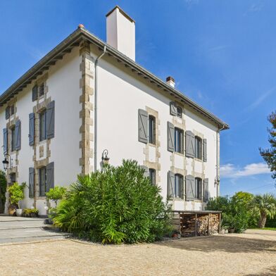 Maison 11 pièces 1785000 €