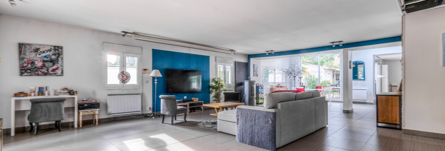 Maison 9 Pièces 304 m² à vendre à La Queue-en-Brie (94510)