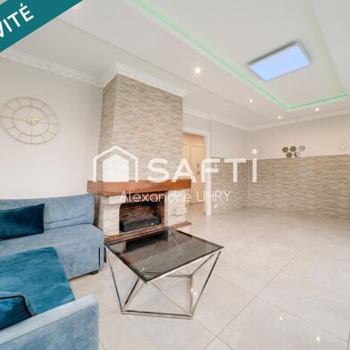 Appartement 6 pièces 215000 €