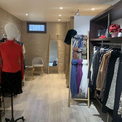 Commerce  350000 €