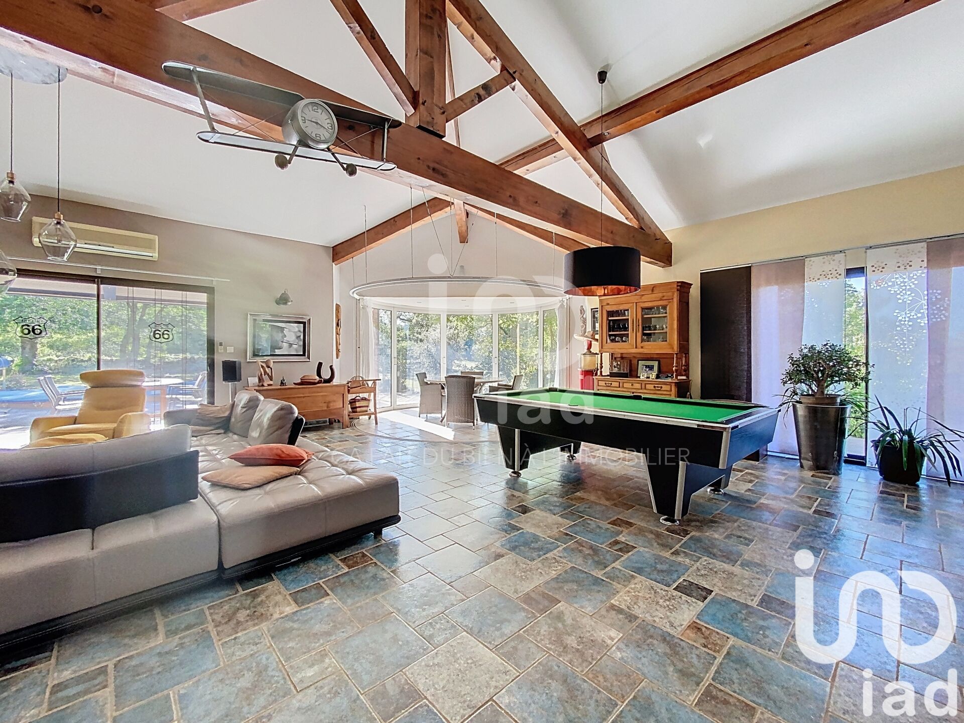 St-Cirq - 242m² - 9p. - 5ch.