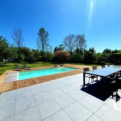 Maison 8 pièces 564000 €