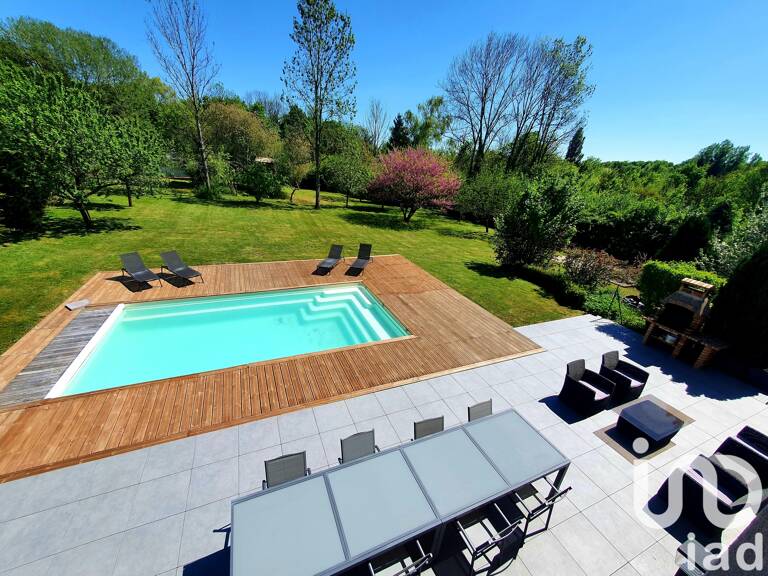 Vente Maison/villa 8 pièces — photo 1