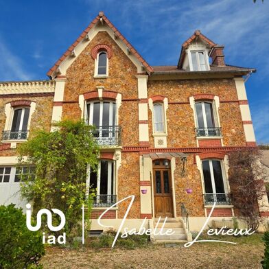Maison 11 pièces 497000 €
