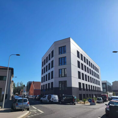 Bureau 1 pièces 580 €