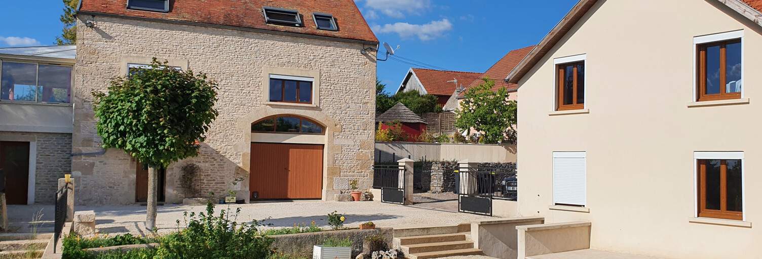 Maison 12 Pièces 300 m² à vendre à Étalante (21510)