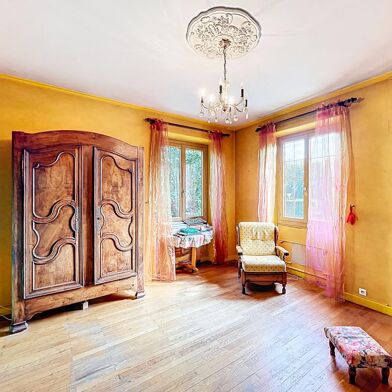 Maison 7 pièces 285000 €