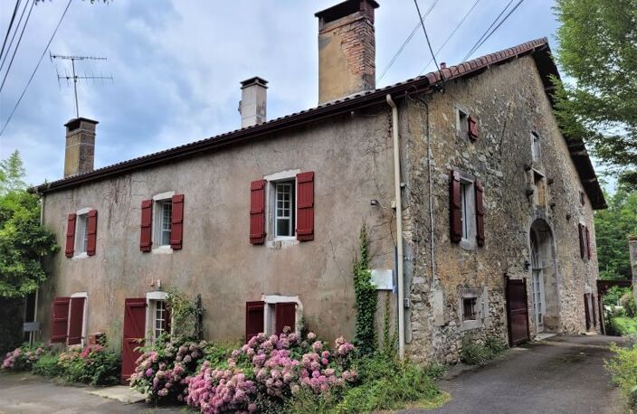 Propriété atypique avec plusieurs logements — photo 3