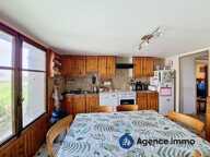 MAISON 3 CHAMBRES - 1 BUREAU ET DEPENDANCES — photo 2