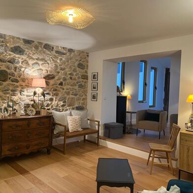 Maison 5 pièces 749000 €