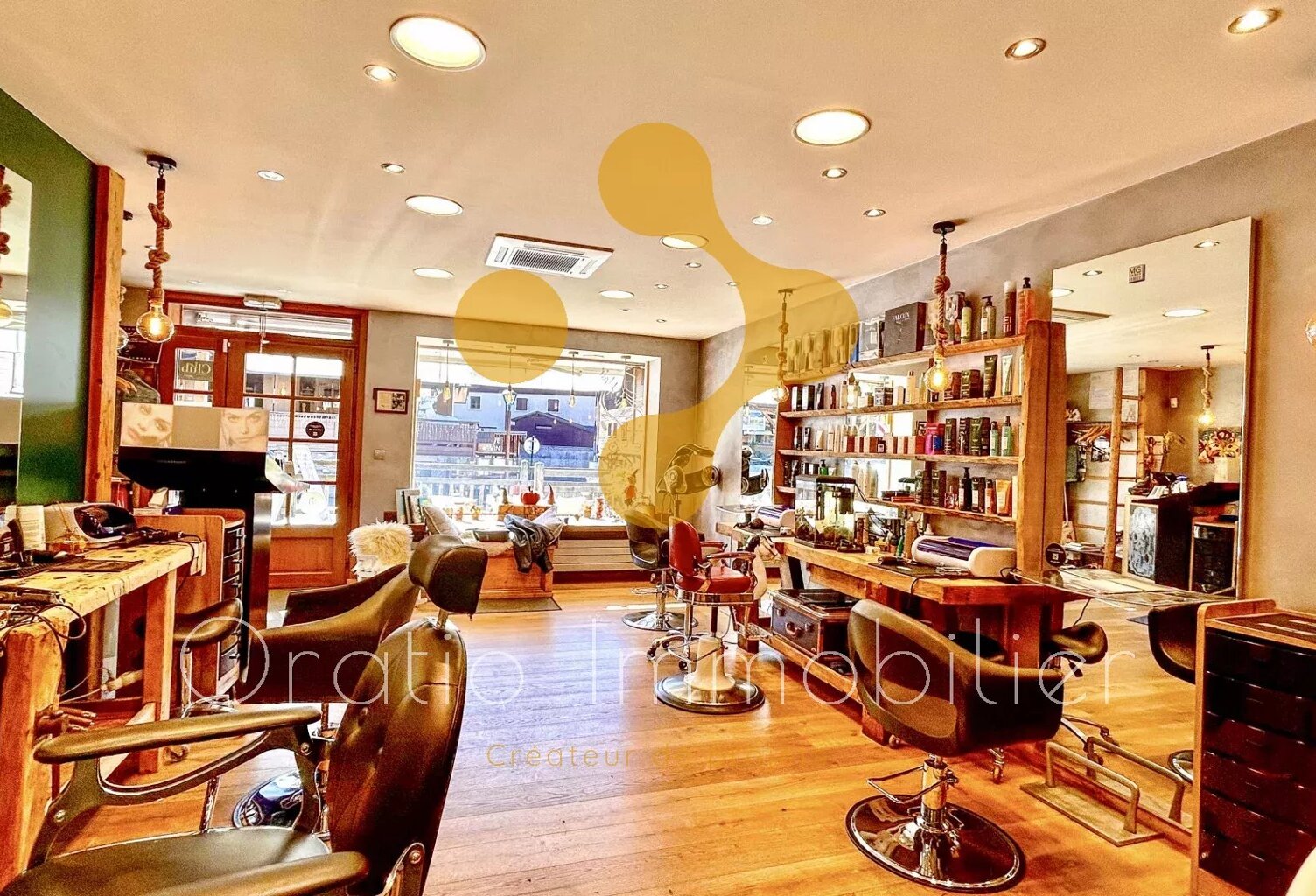 Local et fonds de commerce Centre commercial, Coiffeur — photo 1