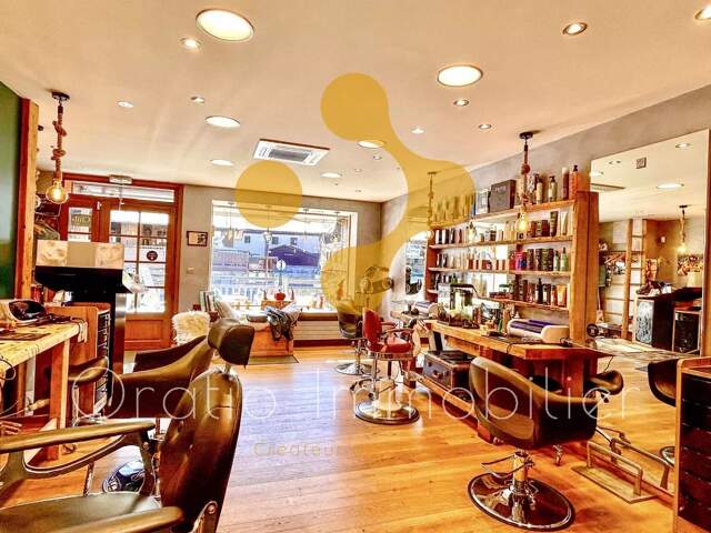 Local et fonds de commerce Centre commercial, Coiffeur — photo du bien