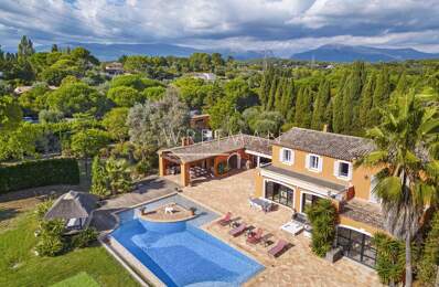 Splendide bastide rénovée - Mougins — photo du bien