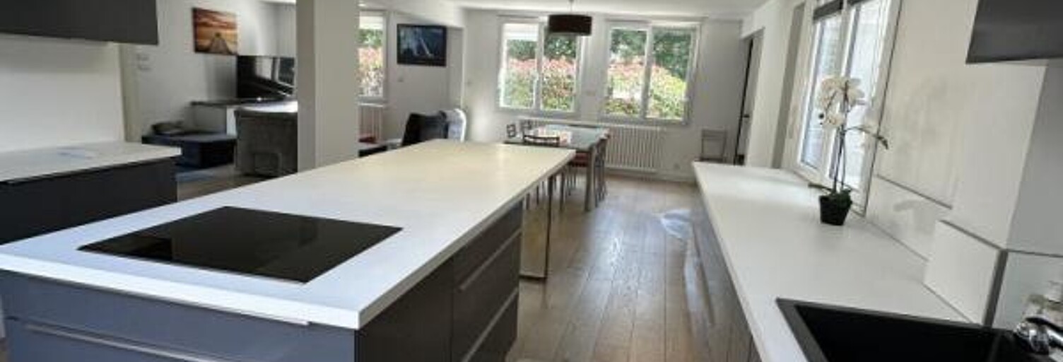 Maison 5 Pièces 140 m² à louer à Vannes (56000)