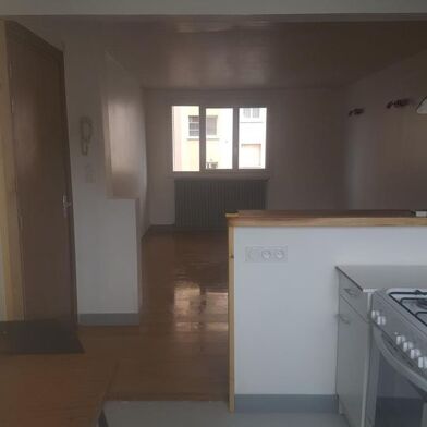 Appartement 3 pièces 580 €