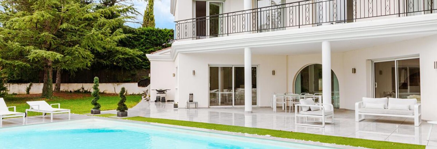 Maison 7 Pièces 286 m² à vendre à Écully (69130)