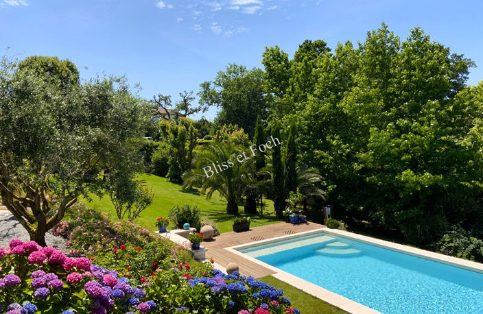 ARCANGUES - GOLF   BELLE VILLA AVEC GRAND TERRAIN ARBORÉ GRAND SOUS-SOL ? PISCINE - DÉPENDANCE — photo 5