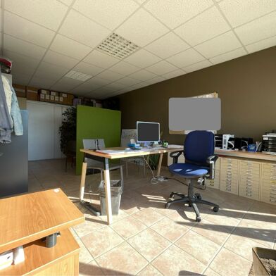 Commerce  425500 €