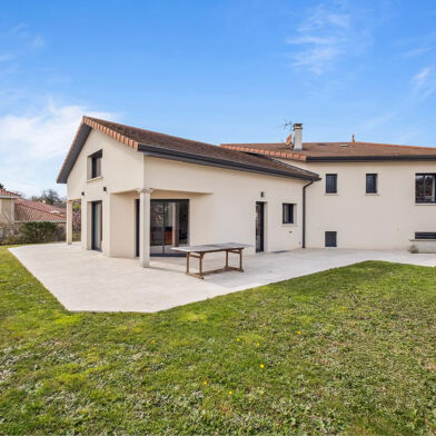 Maison 6 pièces 599000 €