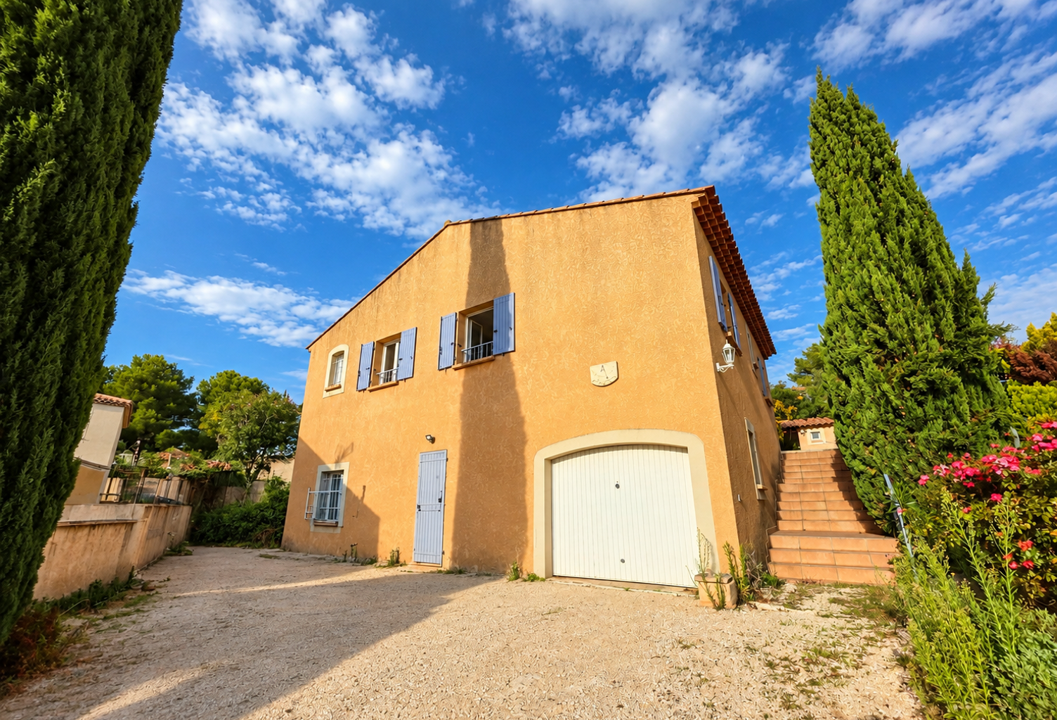 FIGUEROLLES MARTIGUES   MAISON FAMILIALE AVEC PISCINE & GARA — photo 1