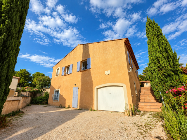 FIGUEROLLES MARTIGUES   MAISON FAMILIALE AVEC PISCINE & GARA — photo du bien