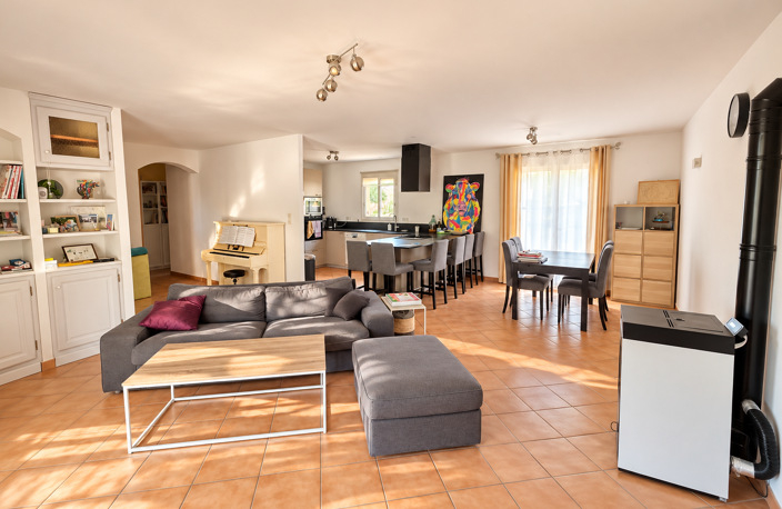 FIGUEROLLES MARTIGUES   MAISON FAMILIALE AVEC PISCINE & GARA — photo 5