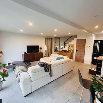 Maison 5 pièces 299900 €