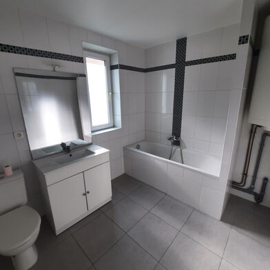 Appartement 3 pièces 930 €