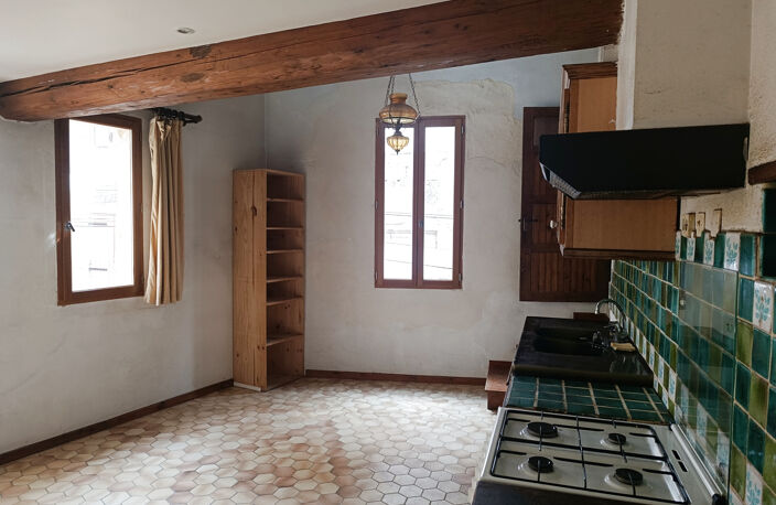 Maison de village avec garage — photo 2