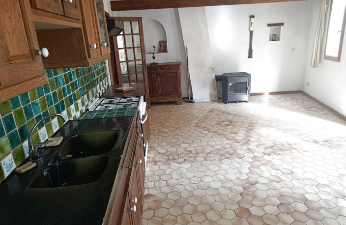 Maison de village avec garage — photo 3