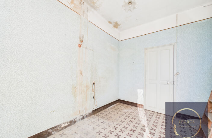 À Châteaurenard, maison de village R+1 avec terrasse et jard — photo 3