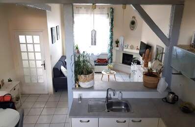 Maison de ville T4 avec jardinet et garage — photo du bien