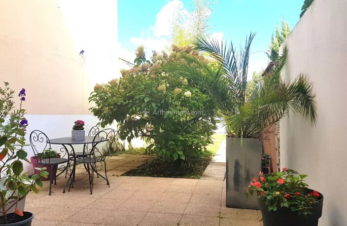 Maison de ville T4 avec jardinet et garage — photo 4