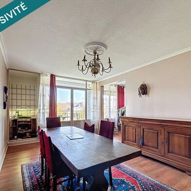 Appartement 4 pièces 210000 €