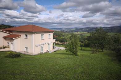 Maison 7 pièces 349000 €