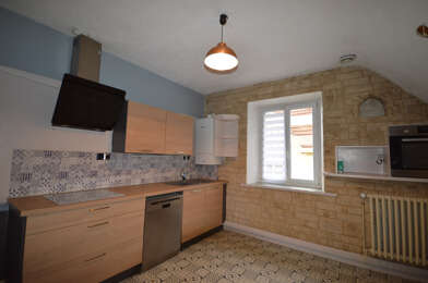 Appartement 4 pièces 750 €