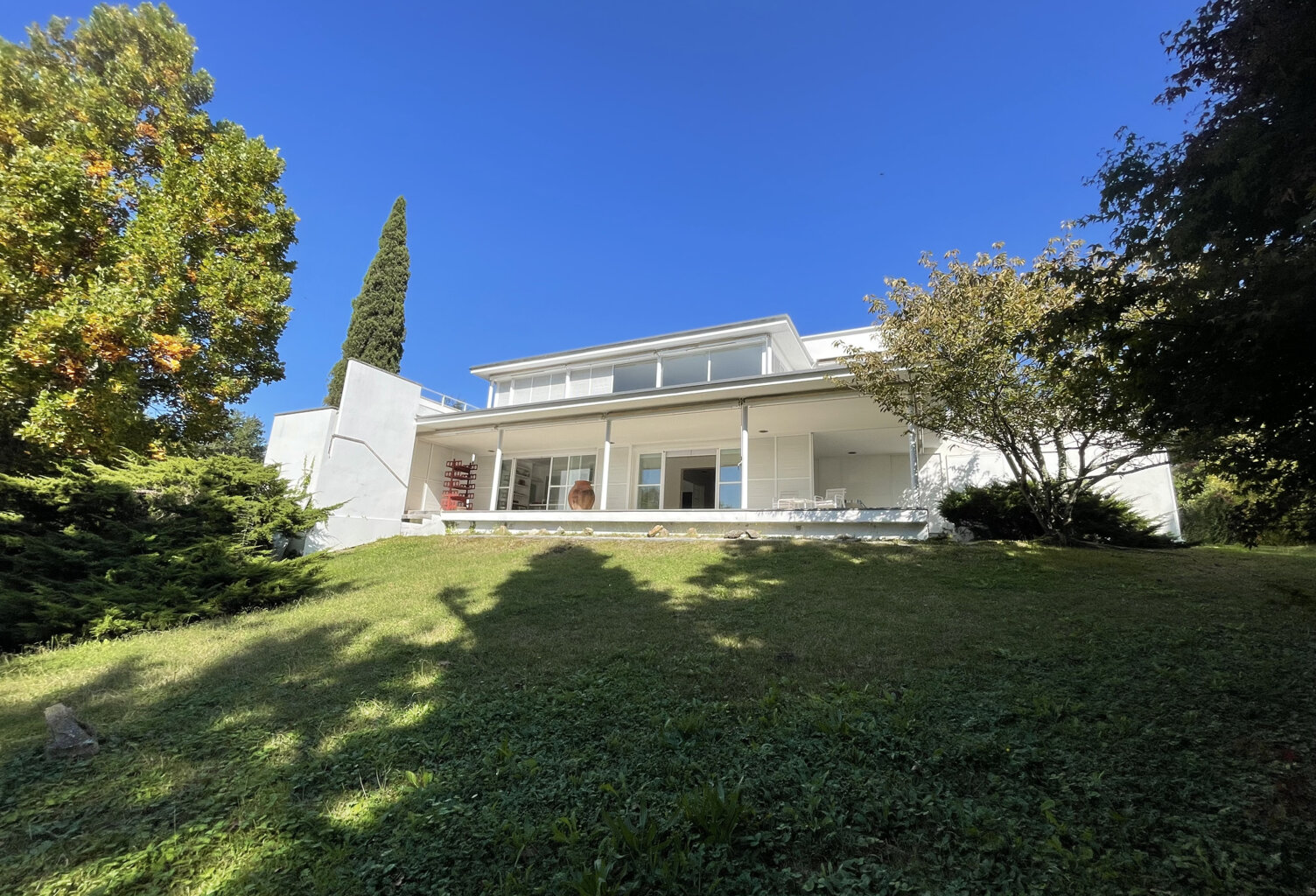Architecture contemporaine sur le gol de Chantaco — photo 1