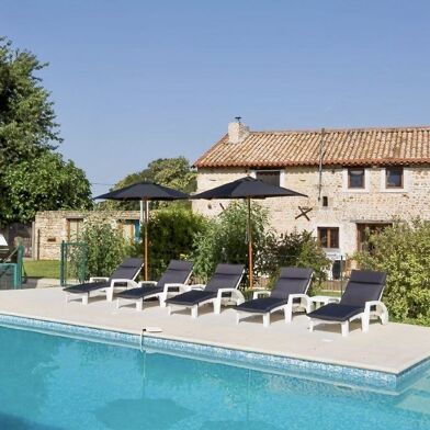 Maison 29 pièces 669995 €