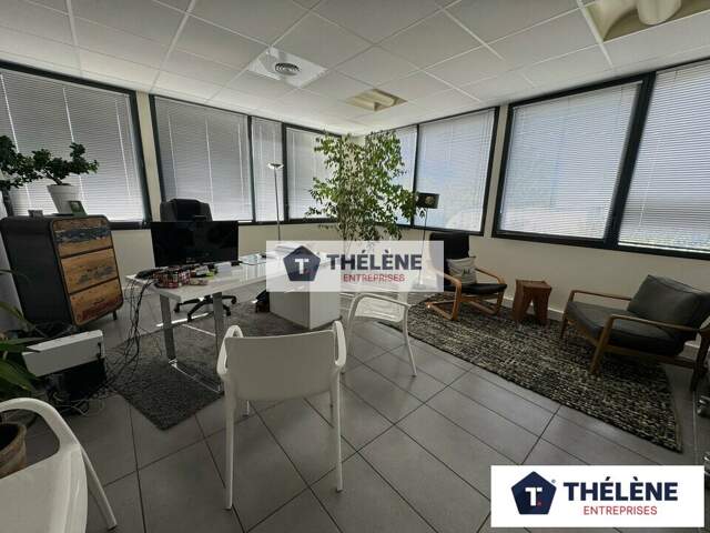 BUREAUX à VENDRE — photo du bien