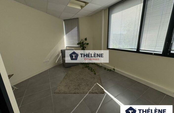 BUREAUX à VENDRE — photo 5