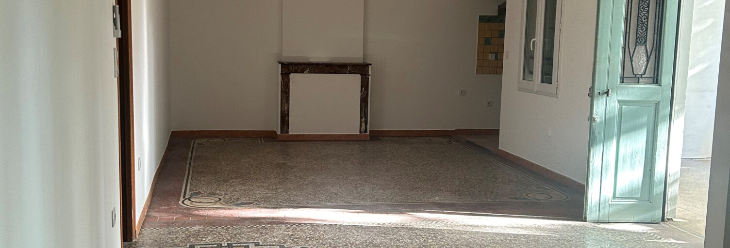 Maison 3 Pièces 87 m² à louer à Aigues-Mortes (30220)